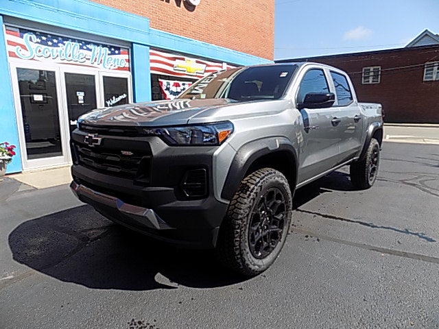2026 Chevrolet Colorado Trail Boss in Sterling Gray Metallic — front three-quarter view
